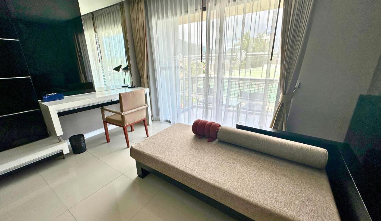 Seaview Duplex With Jacuzzi At The Charm