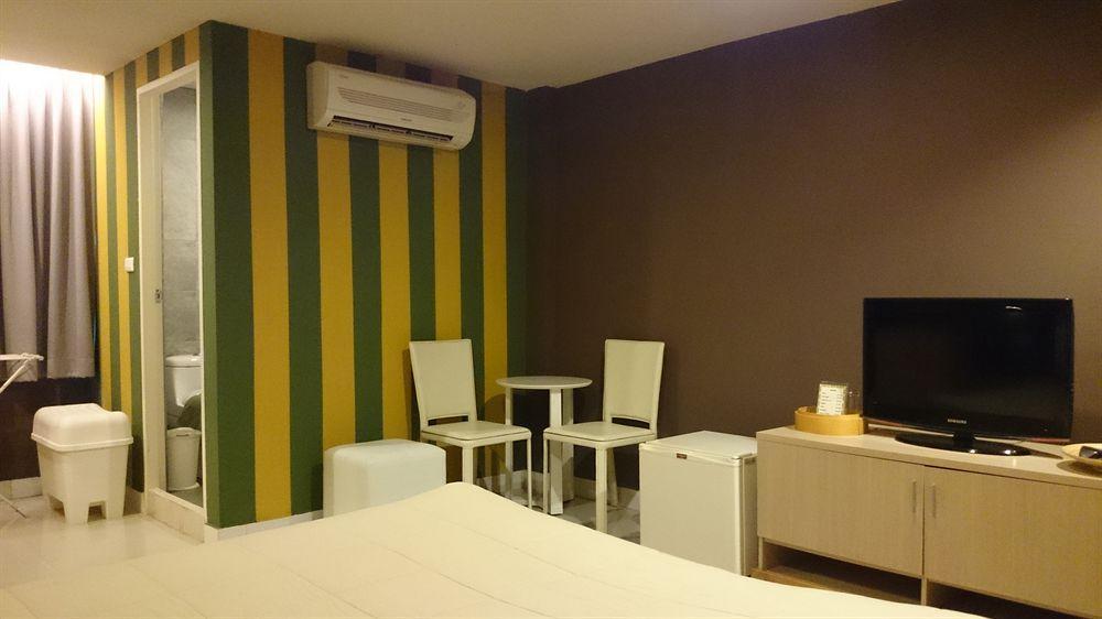 Limburi Hometel Hotel Phuket