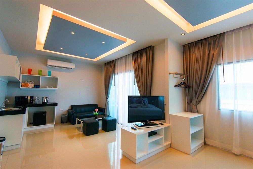 Pj Resortel Hotel