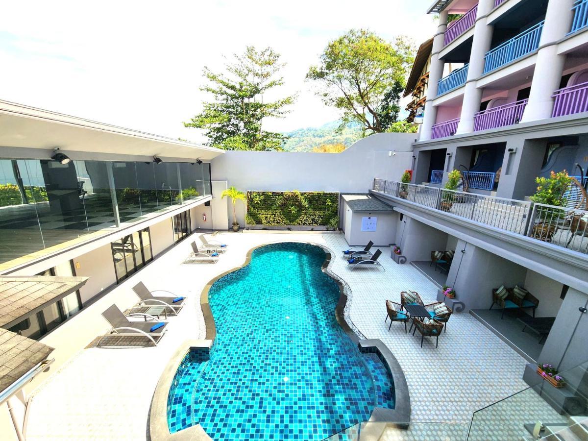 Amalthea Hotel 4*