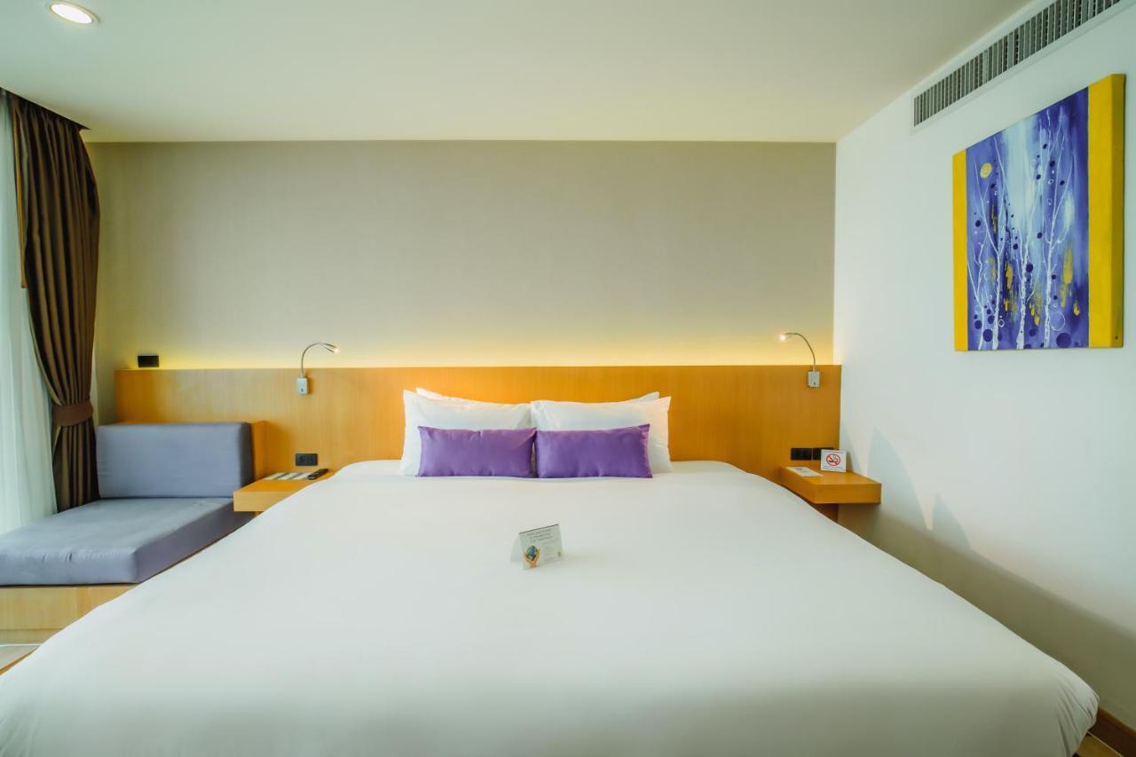 The Lunar Hotel Patong
