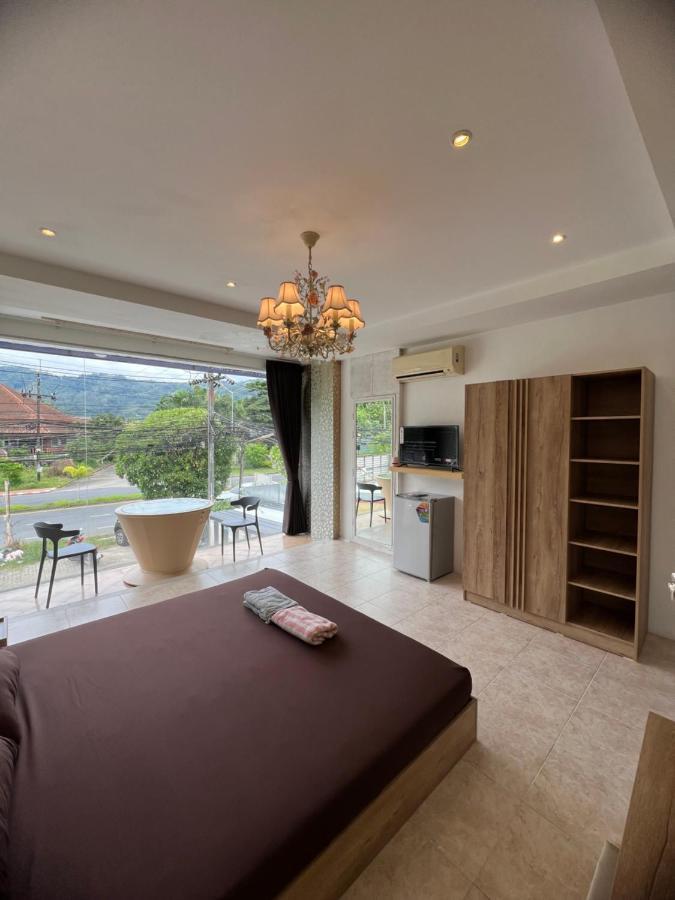 Petunya Phuket *