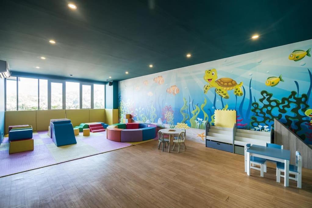 Apartment Sea View At Oceana By Lofty *