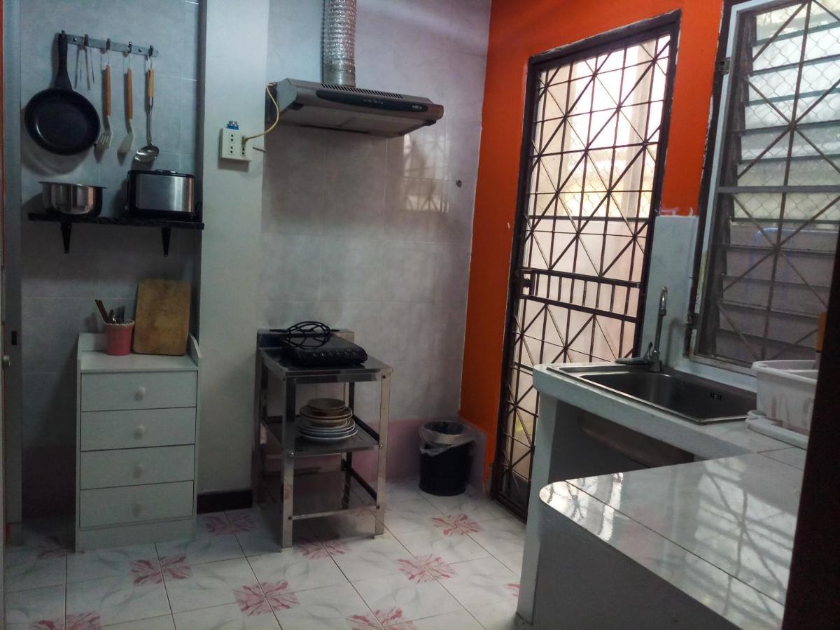 Lina Guest house *