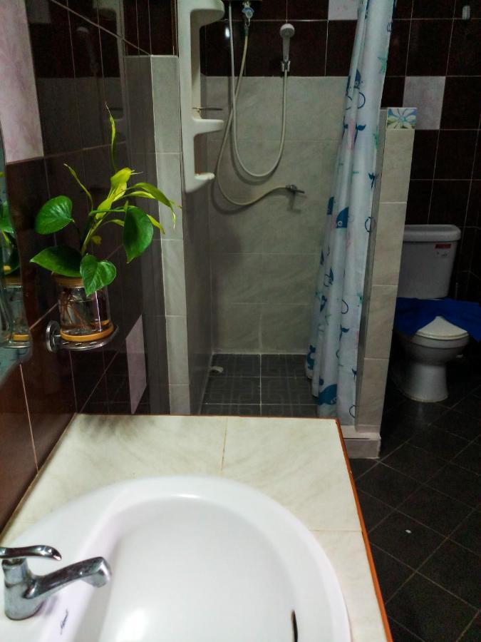 Lina Guest house *
