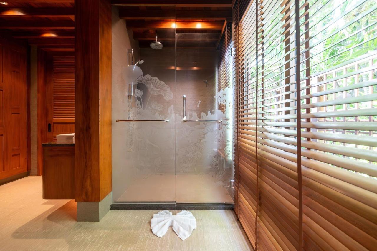 Seaview 5br Pool Apsara, Free Breakfast And Full Service, 5 Min Walk To Villa *
