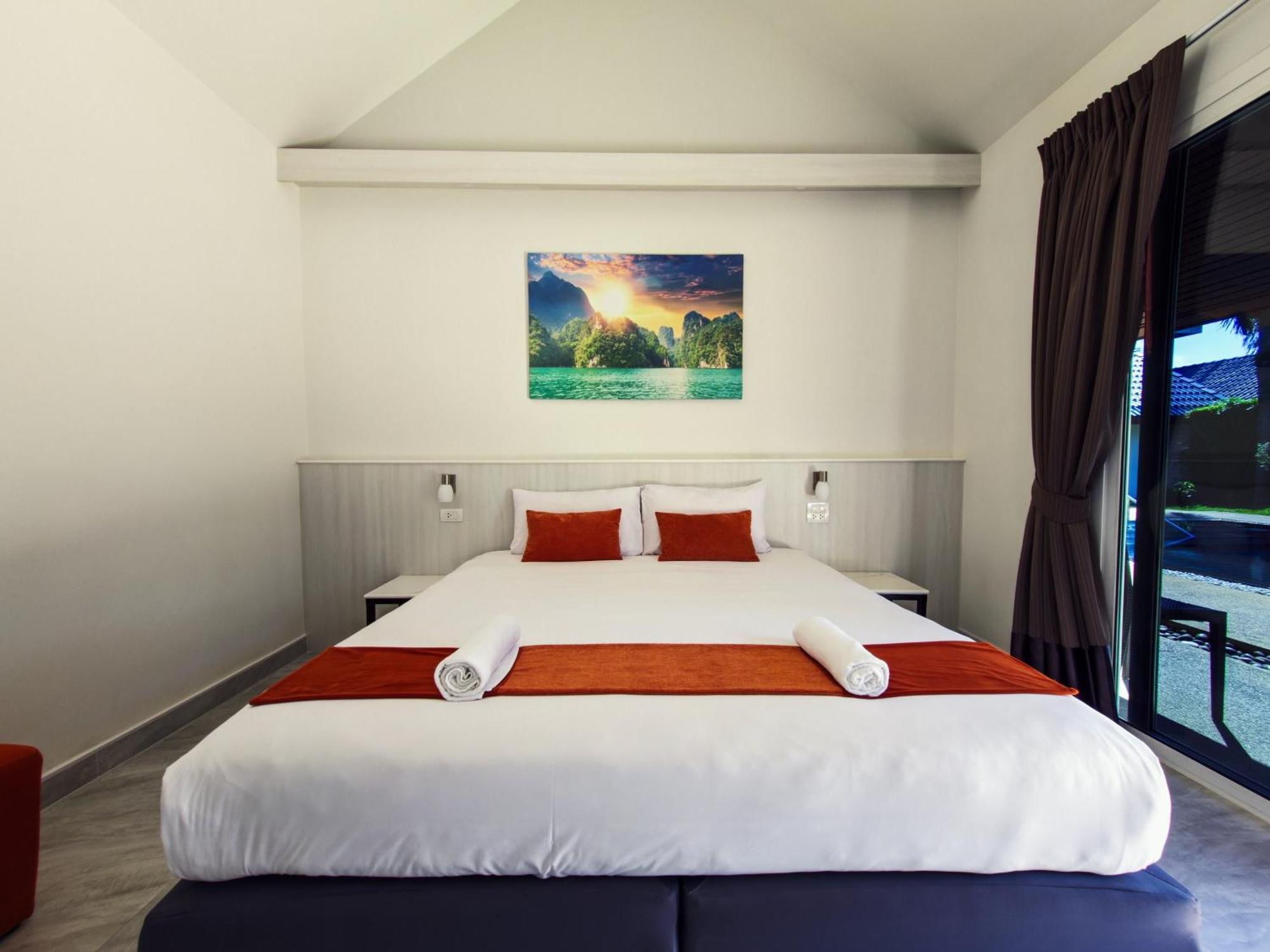 Phuket Airport - Sha Extra Resort Nai Yang