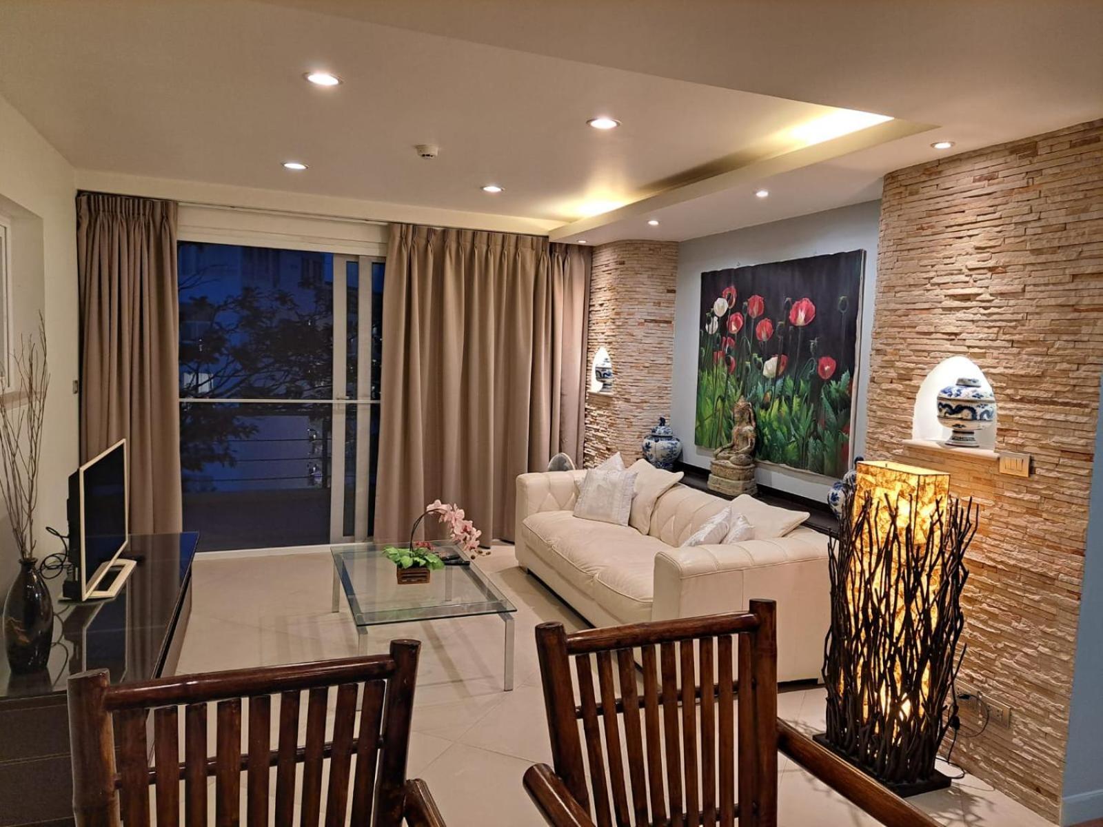 Sea View Apartment Karon