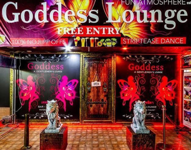 Bangla Walking Street Large High Ceiling Studio Only Few Meters To Entertainment Many Bars Restaurants Pubs And Shopping Mall (adults Only) *