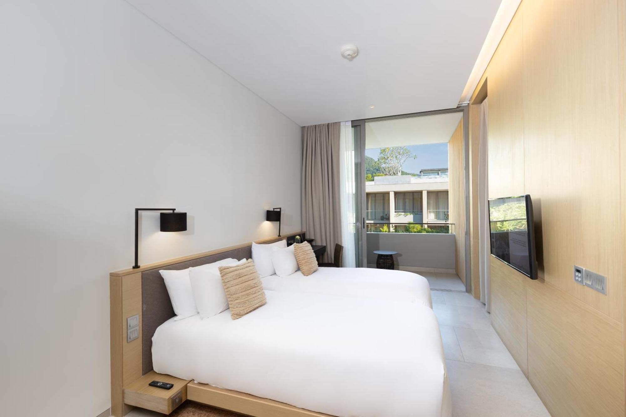 Twinpalms Montazure Hotel Phuket