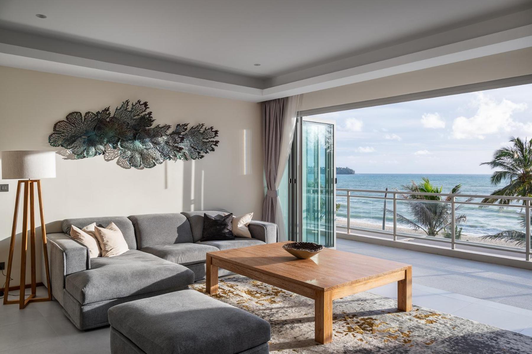 Beachfront Residences - Stunning Sea And View Apartamento