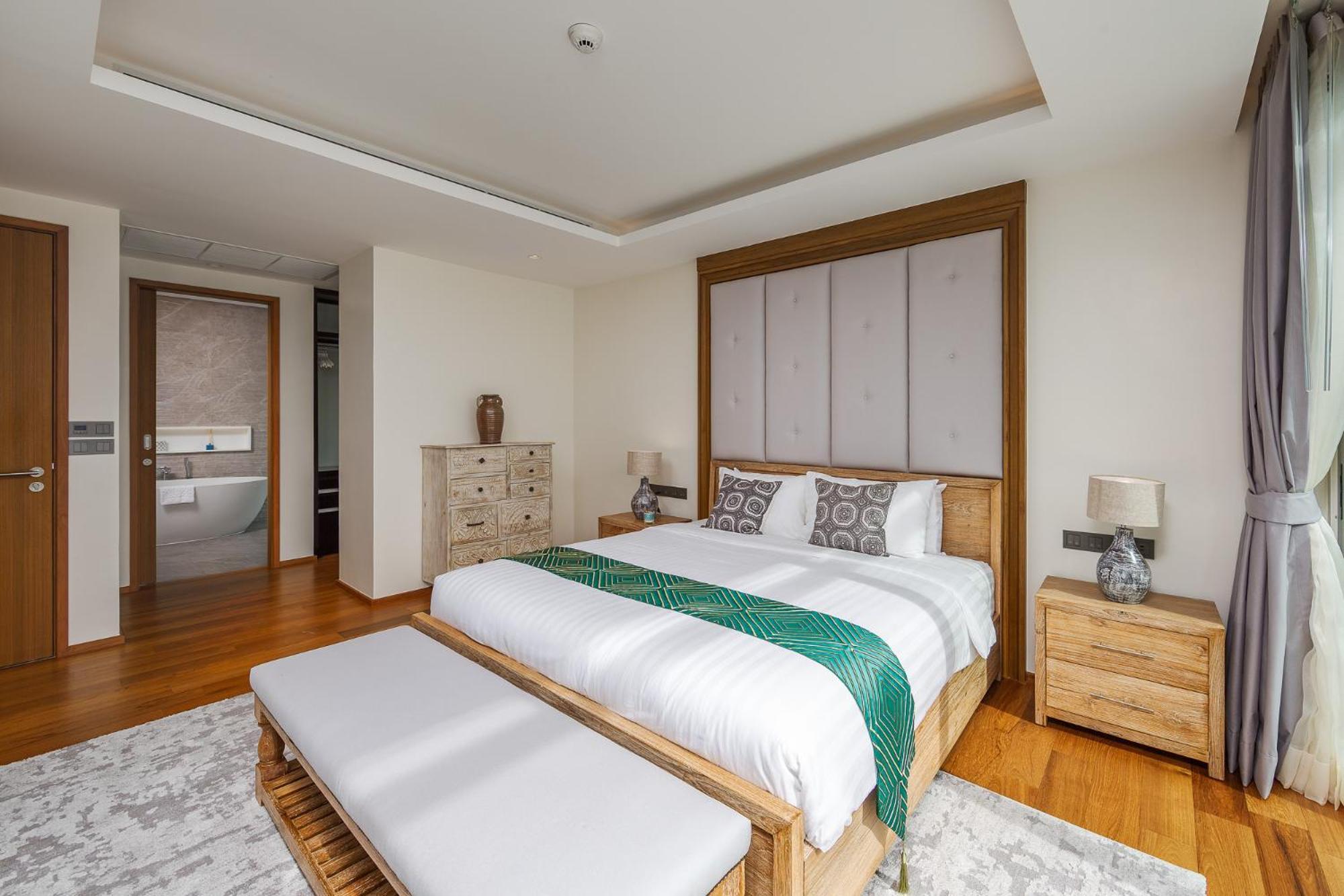 Beachfront Residences - Stunning Sea And View
