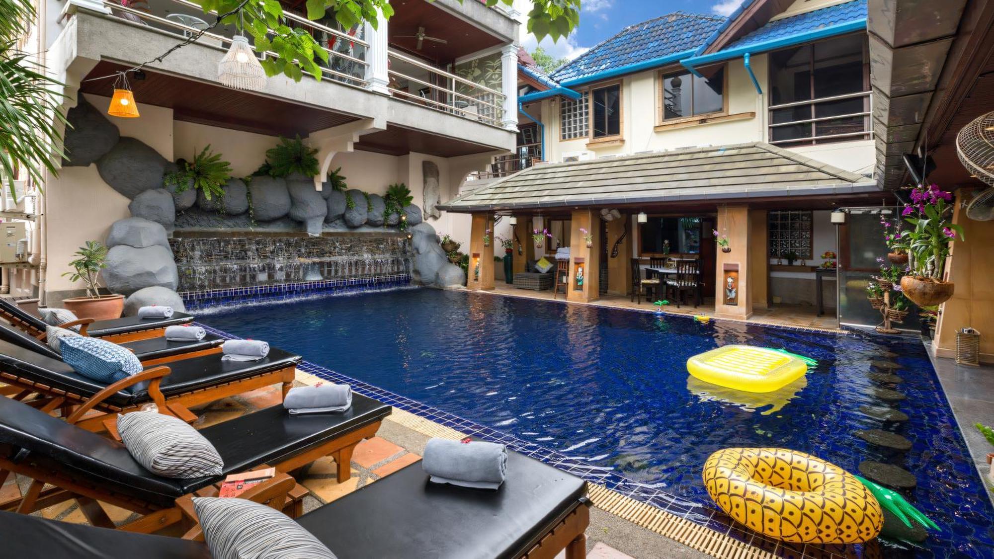 Talay Naiharn Hotel Rawai