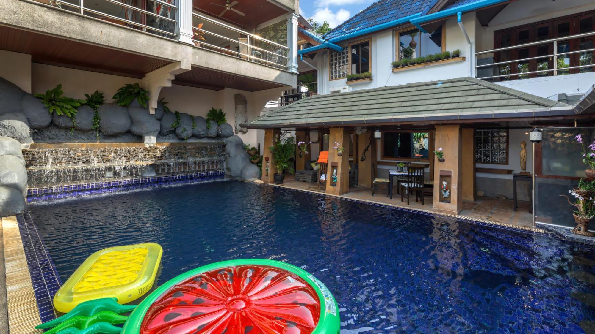 Talay Naiharn Hotel 4*