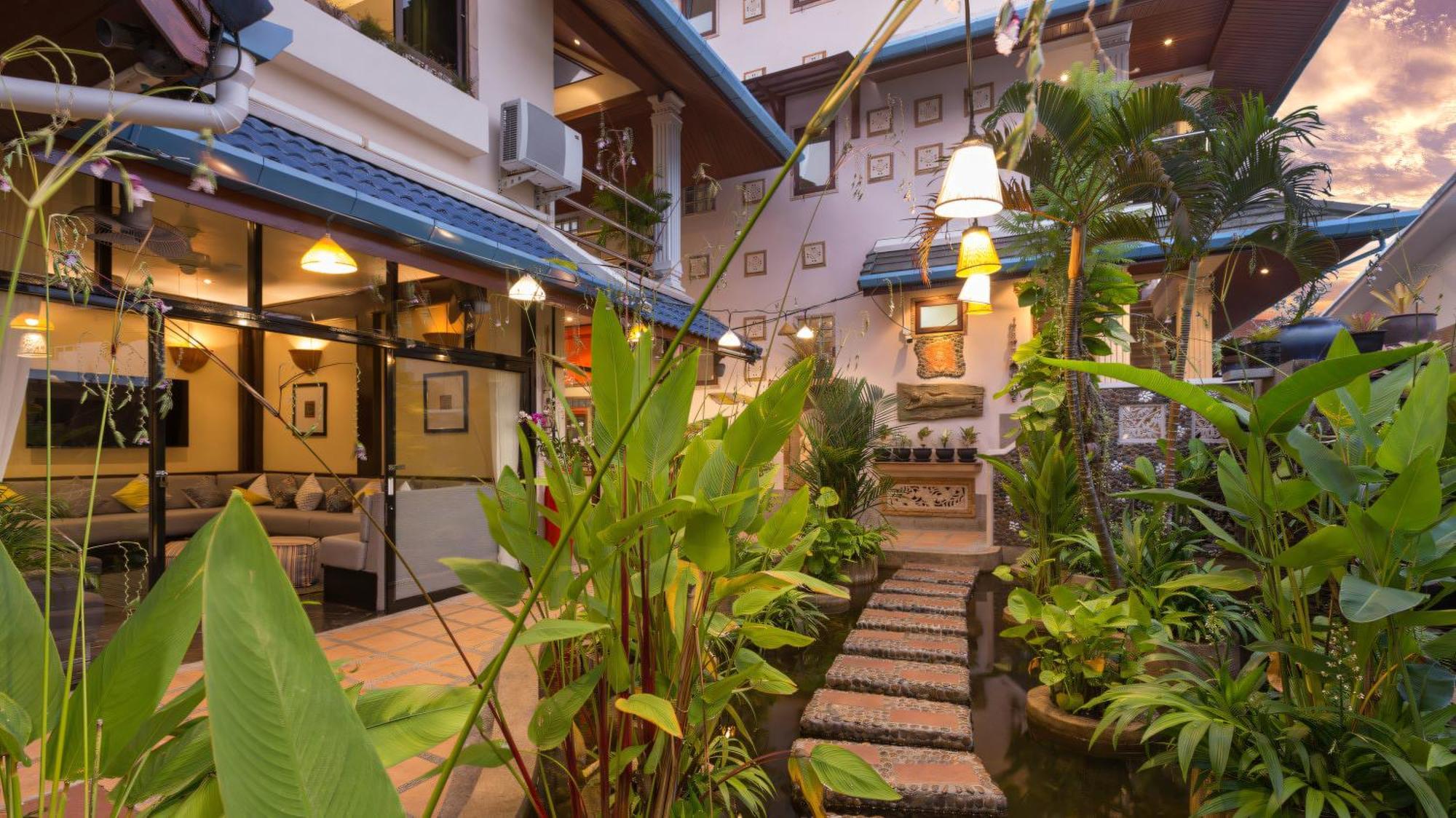 Hotel Talay Naiharn 4*