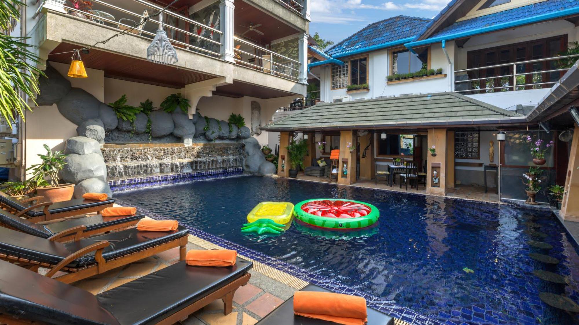 Hotel Talay Naiharn