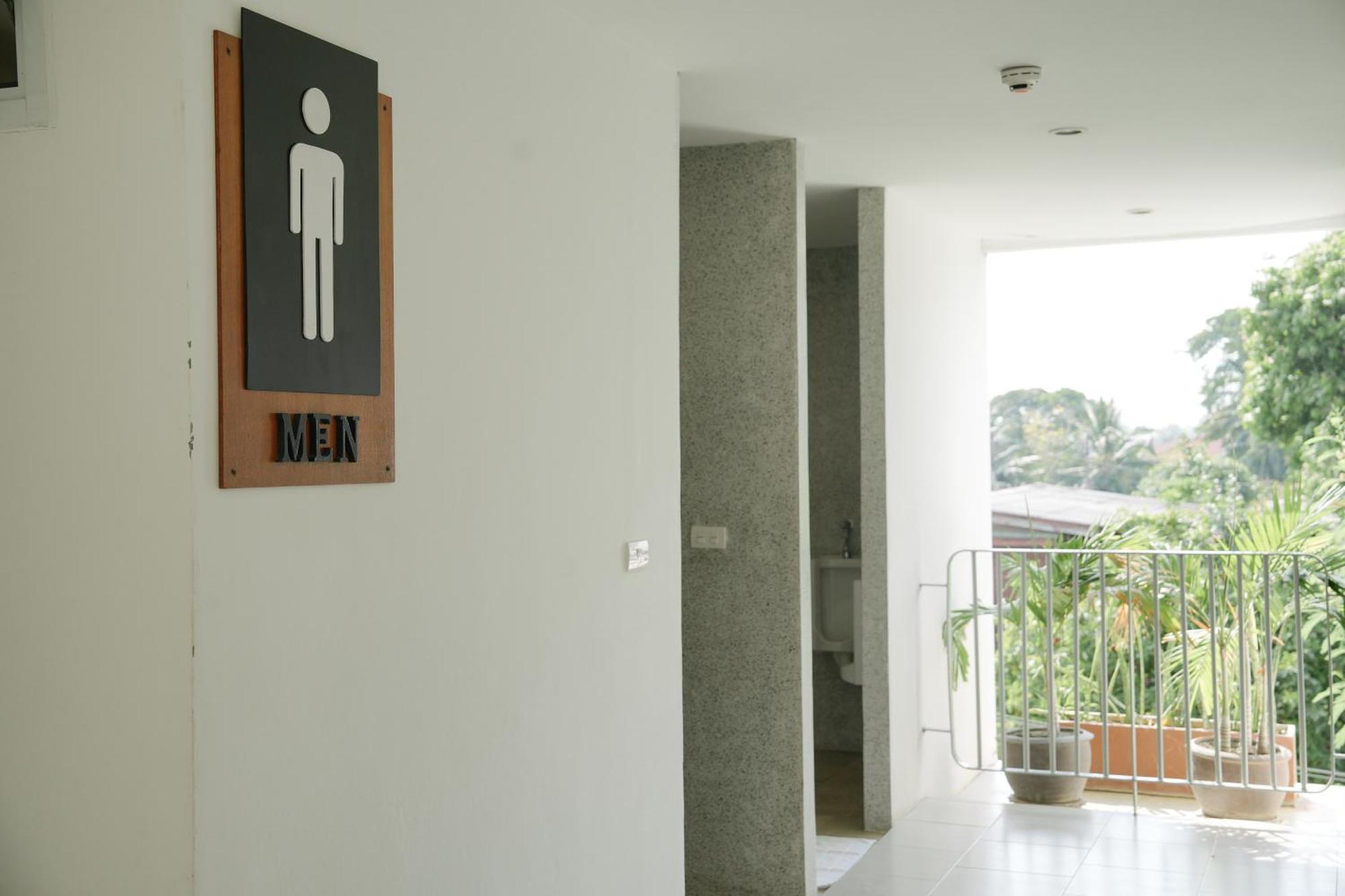 Nonnee Kata Phuket Ostello *
