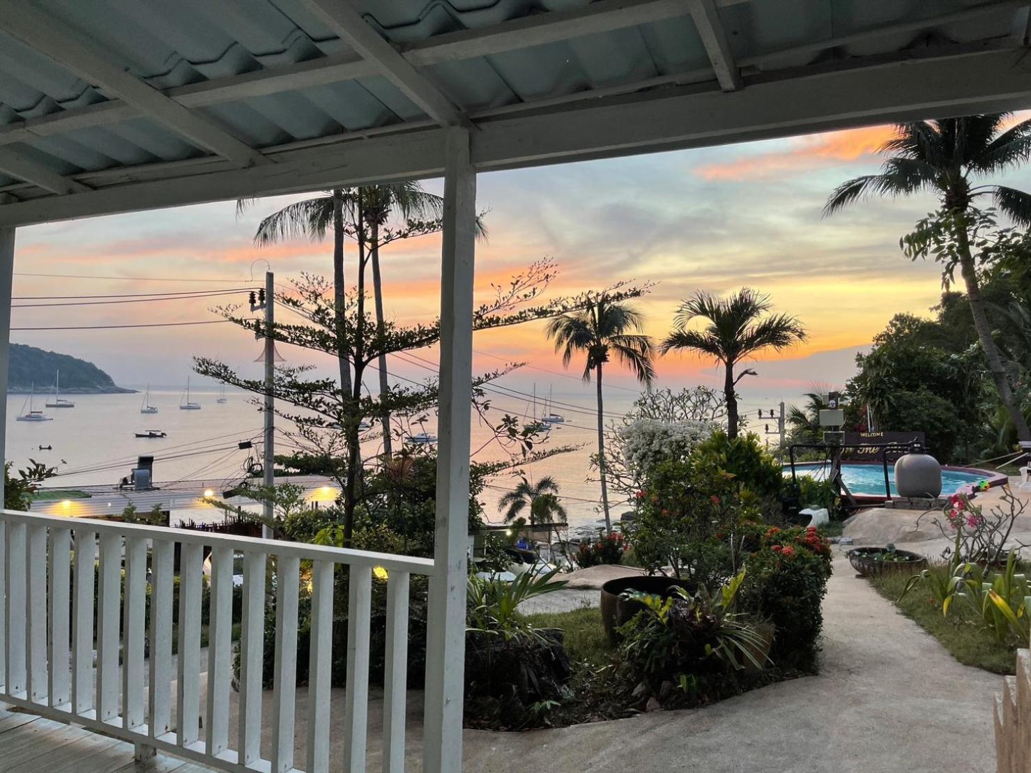 Naiharn On The Rock Phuket Resort Nai Harn