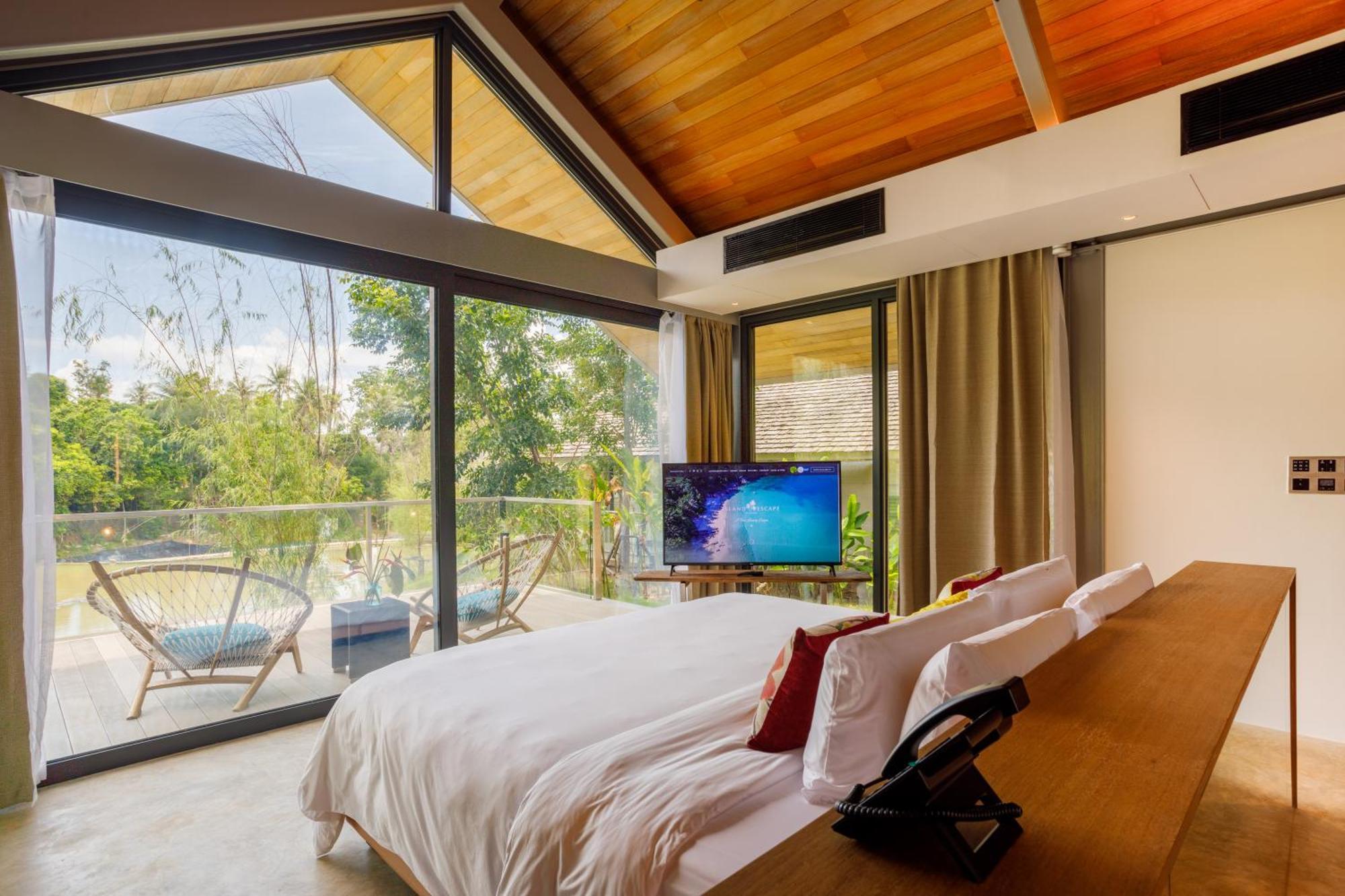 Resort Island Escape Burasari