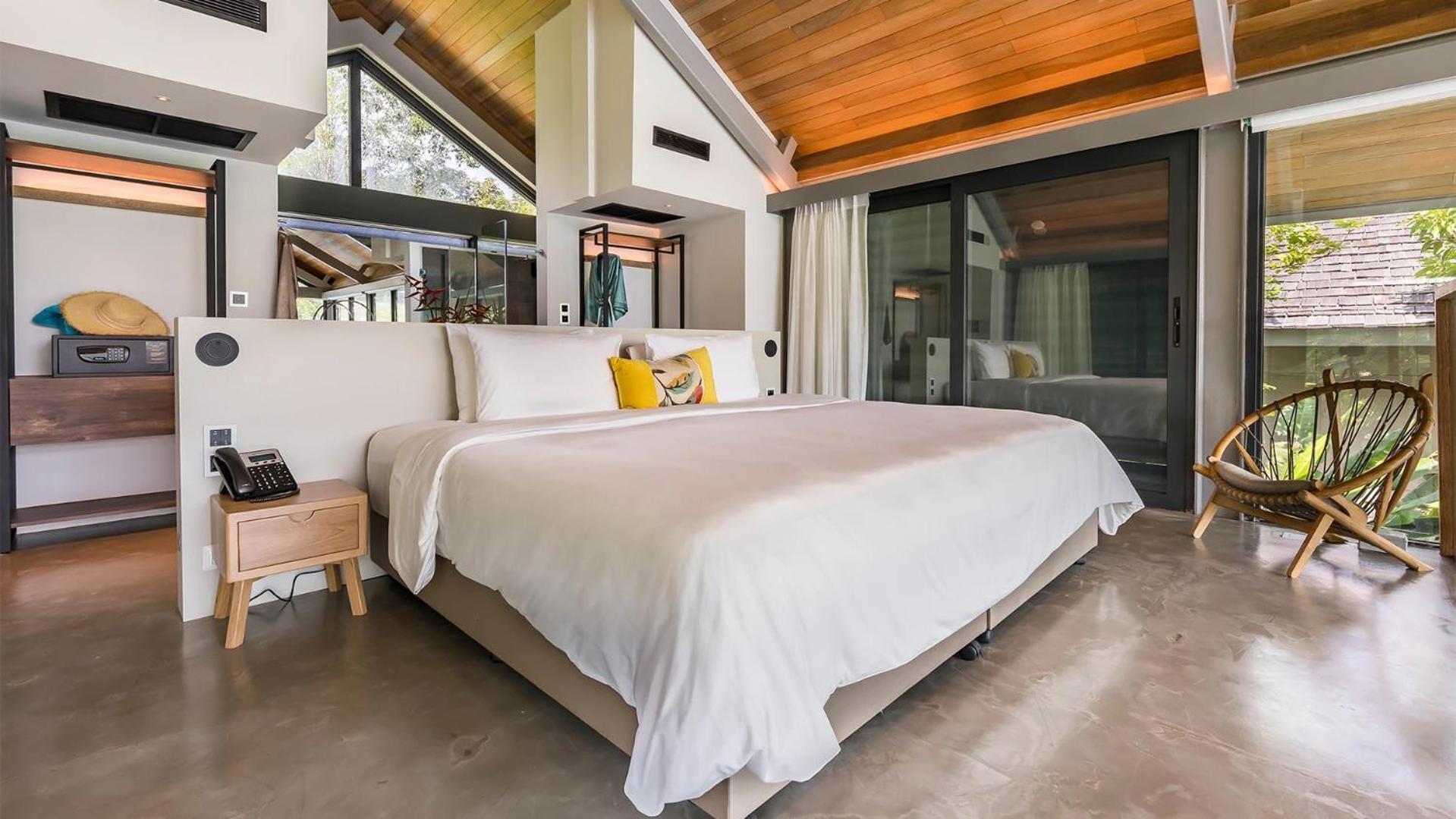 Island Escape Burasari Resort Phuket