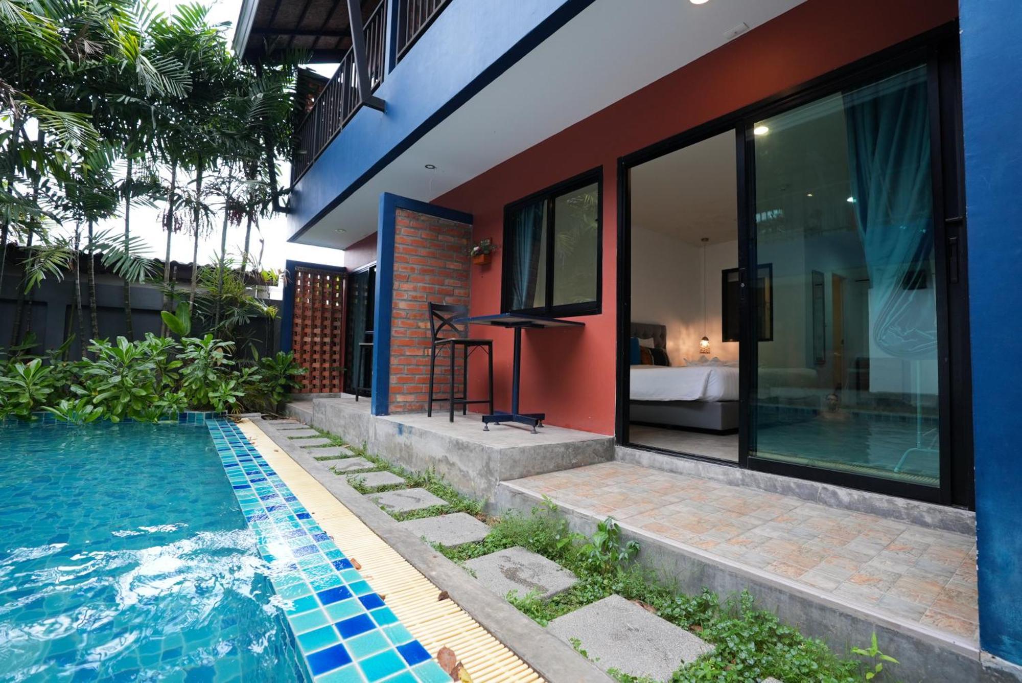 Kraam Silhouette And Cafe Phuket 3*