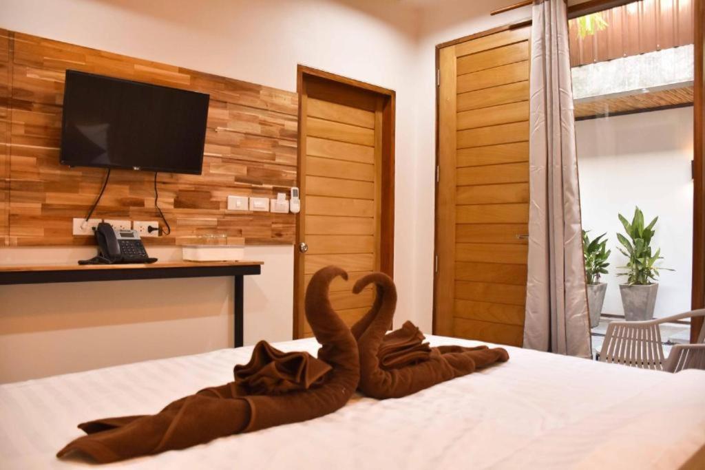 Momento Bangtao Bed & Breakfast