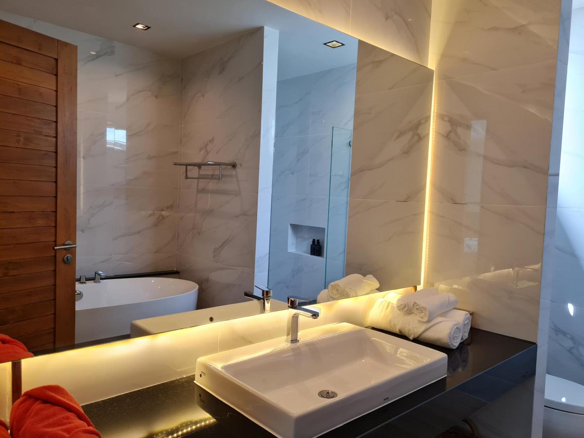 La Phuket Pool