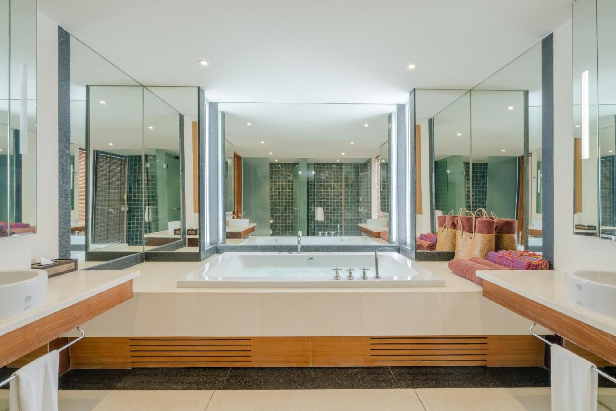 Resort The Chava 5*