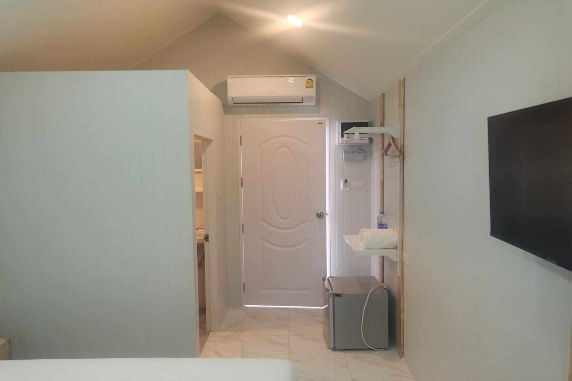 Resort N&n House Laem Hin 3*
