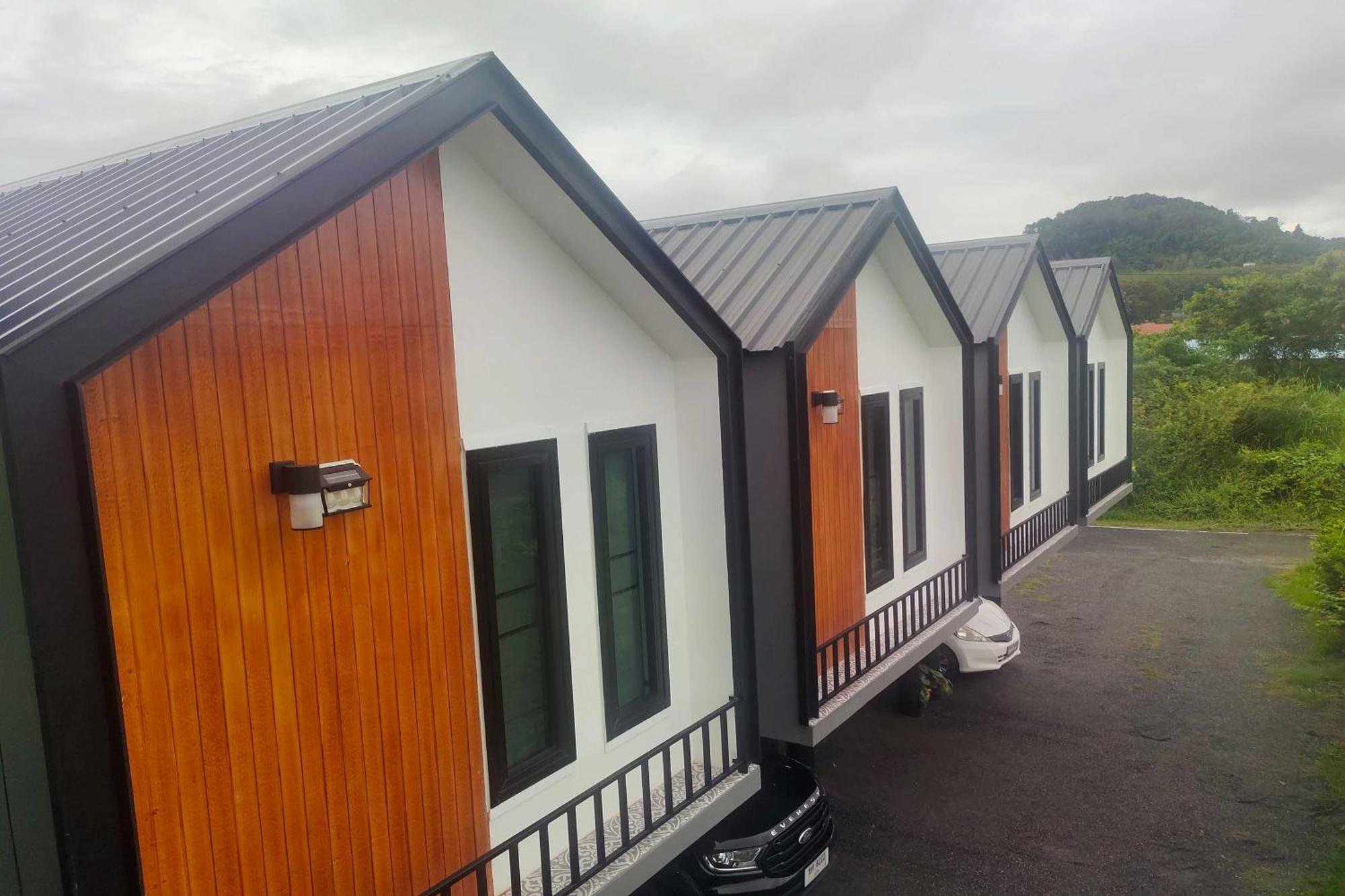 N&n House Laem Hin Resort
