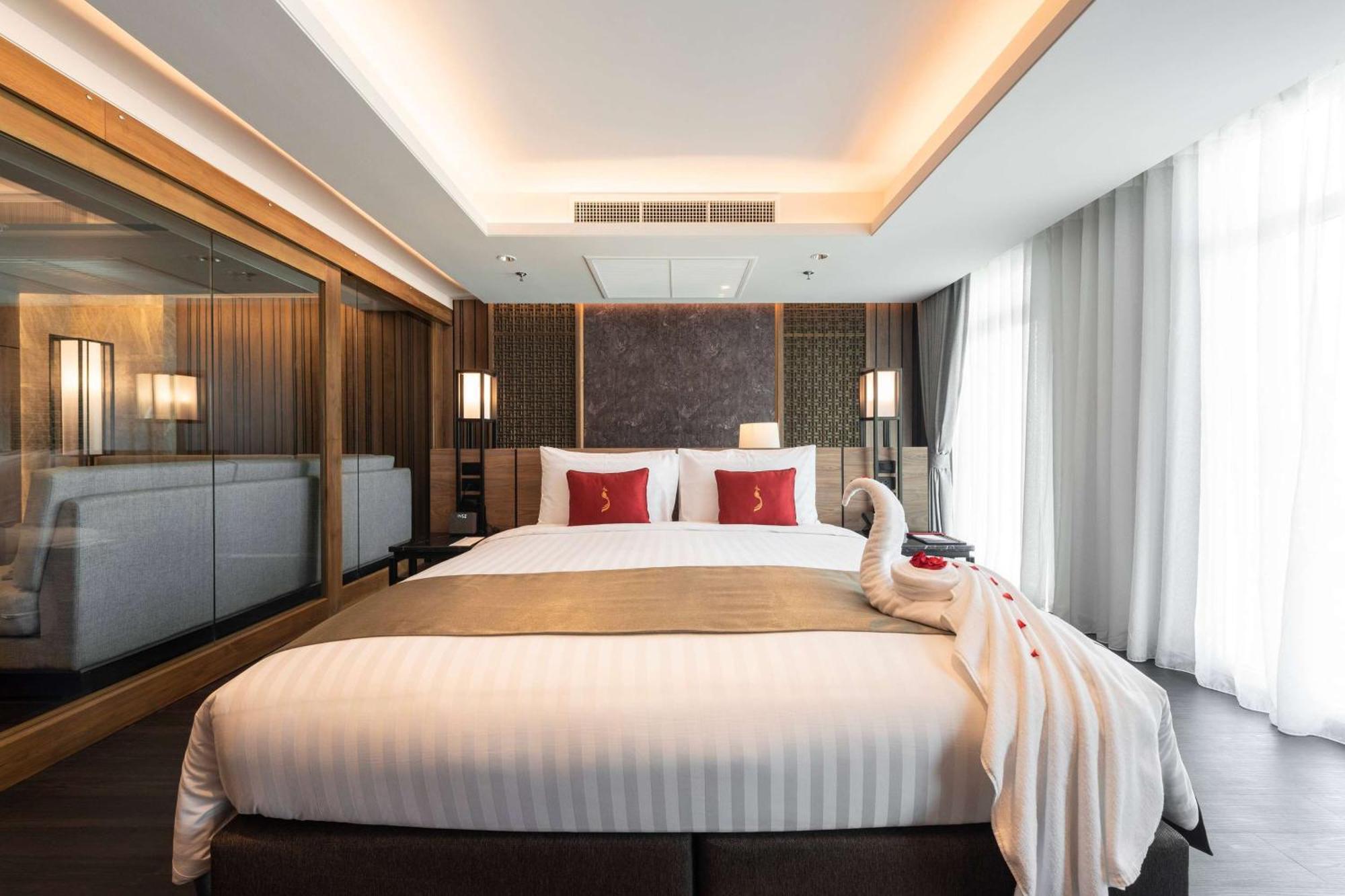 Hotel Ramada Plaza By Wyndham Chao Fah Phuket