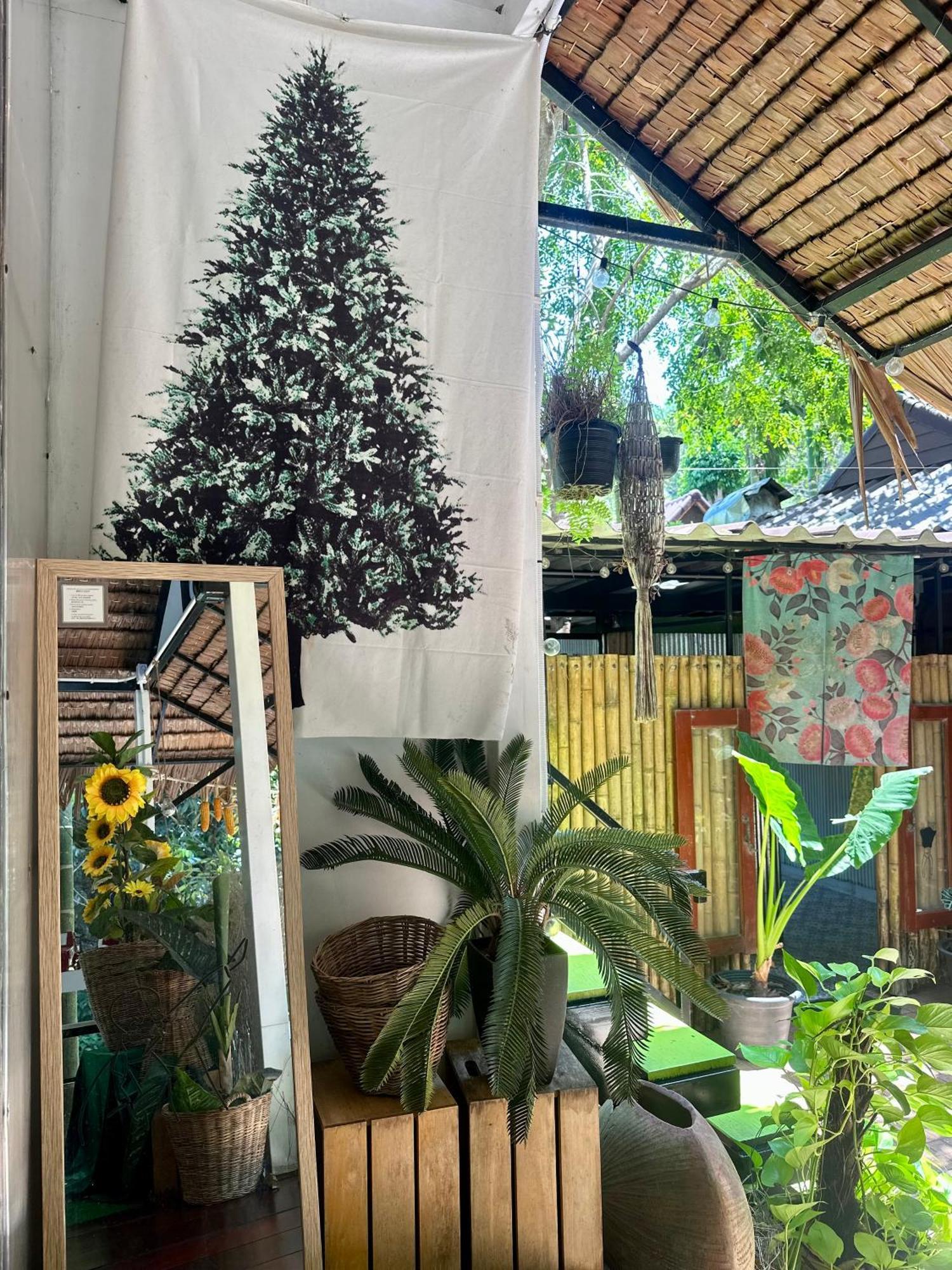 Bed & Breakfast Nua Tone & Cafe *