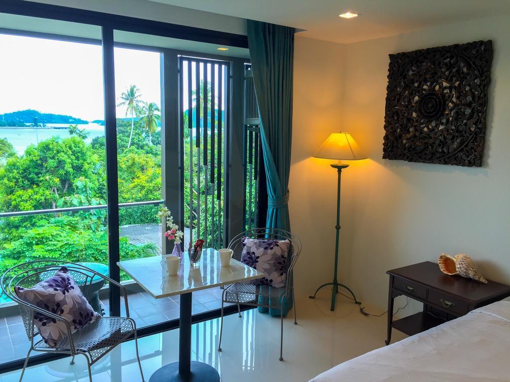 Seaview At Apartment *