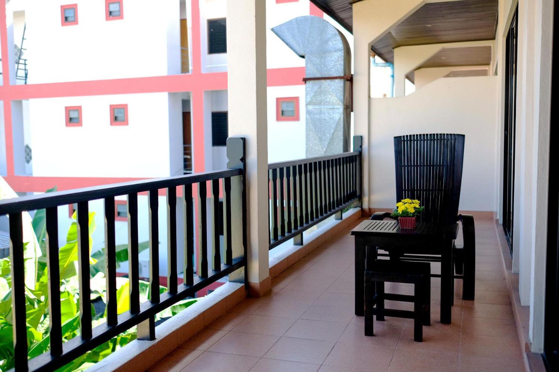 Nipa Resort, - Sha Extra Resort 4*