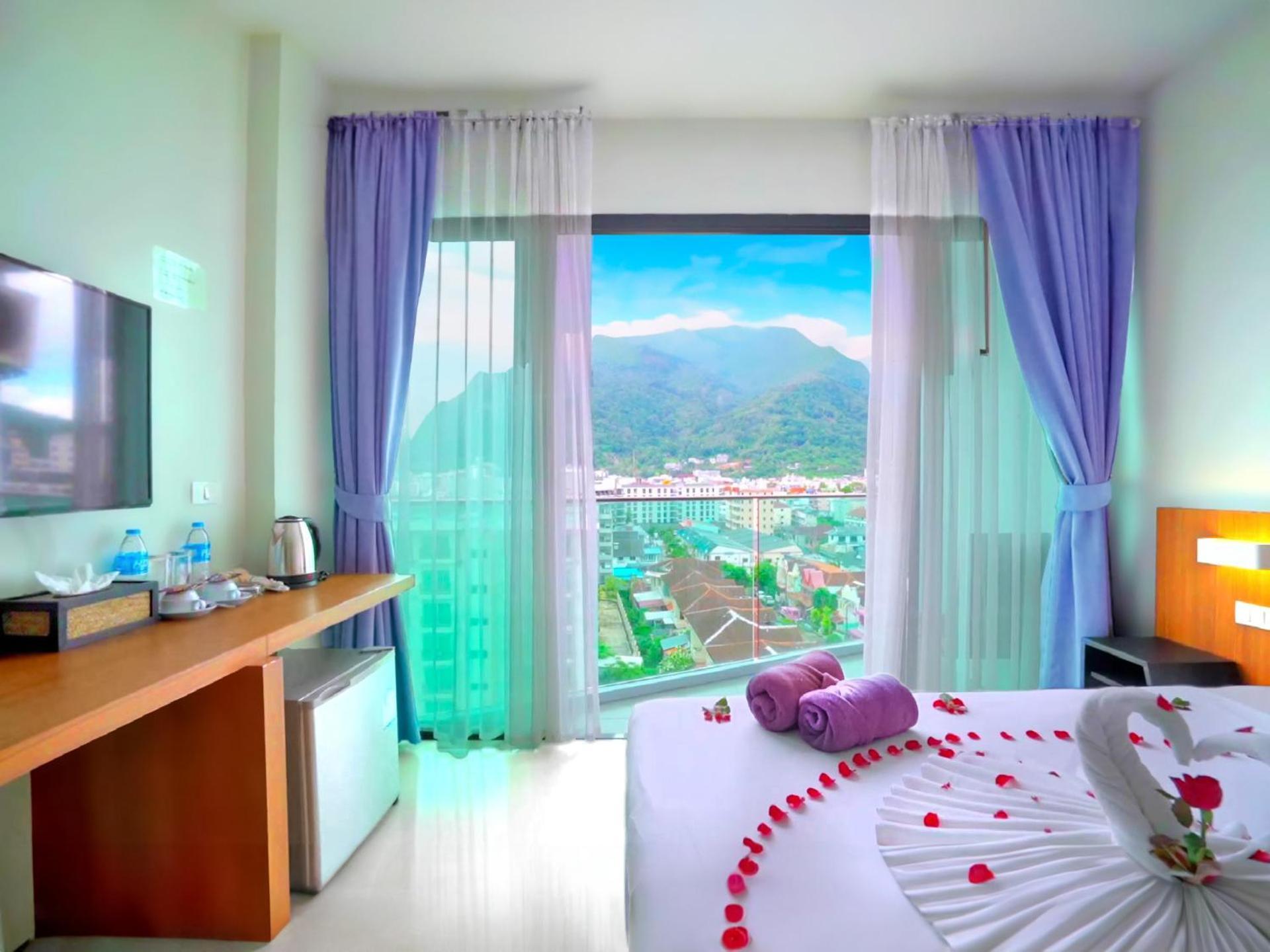 Phoenix Grand Patong