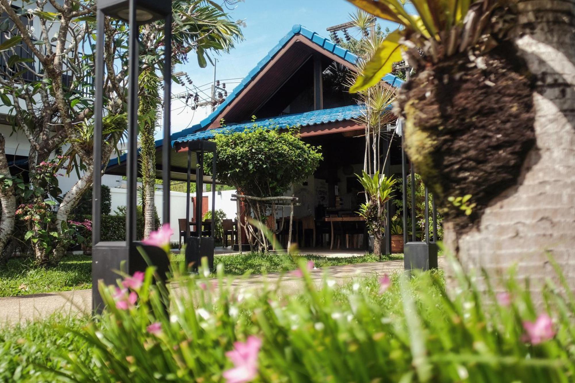 Resort Phuket Airport - Sha Extra