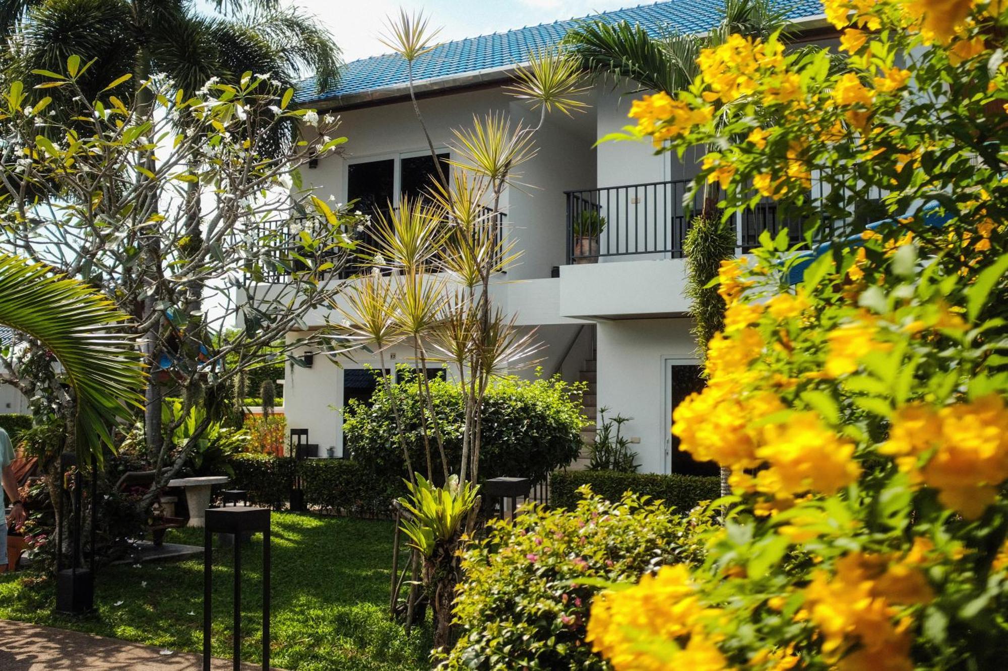 Phuket Airport - Sha Extra Resort