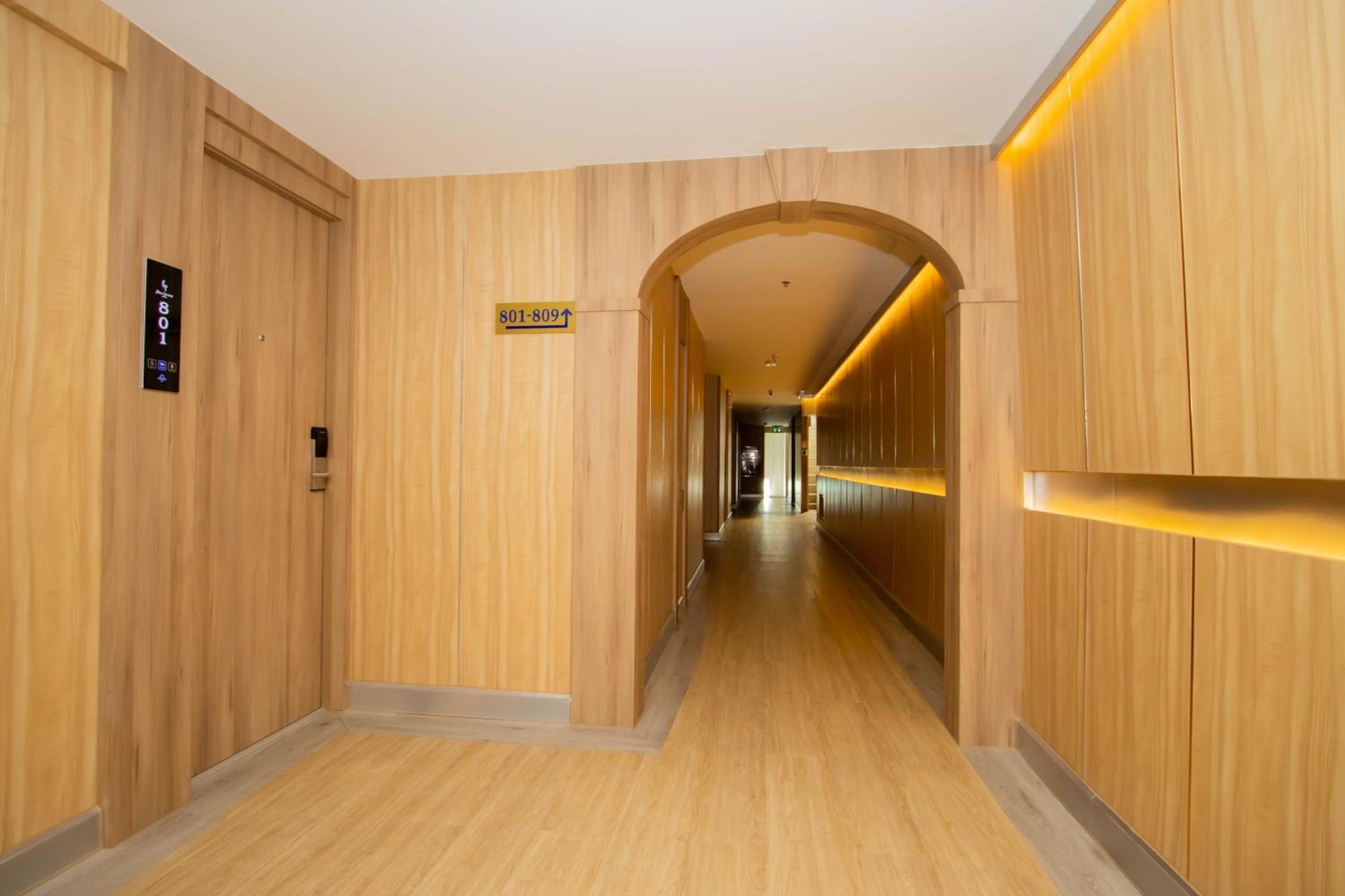 Hotel Sira Grande & 4*