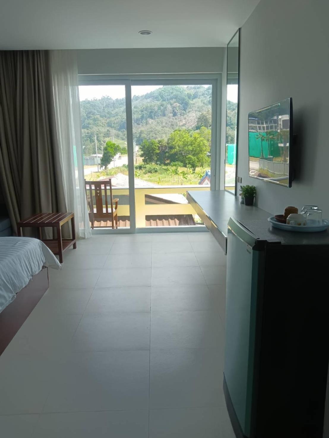 House By Rose Massage Nai Thon Beach