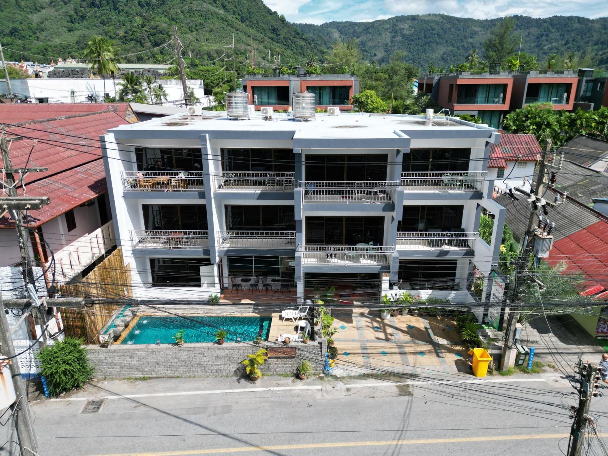 Deng's 3* Kamala Beach