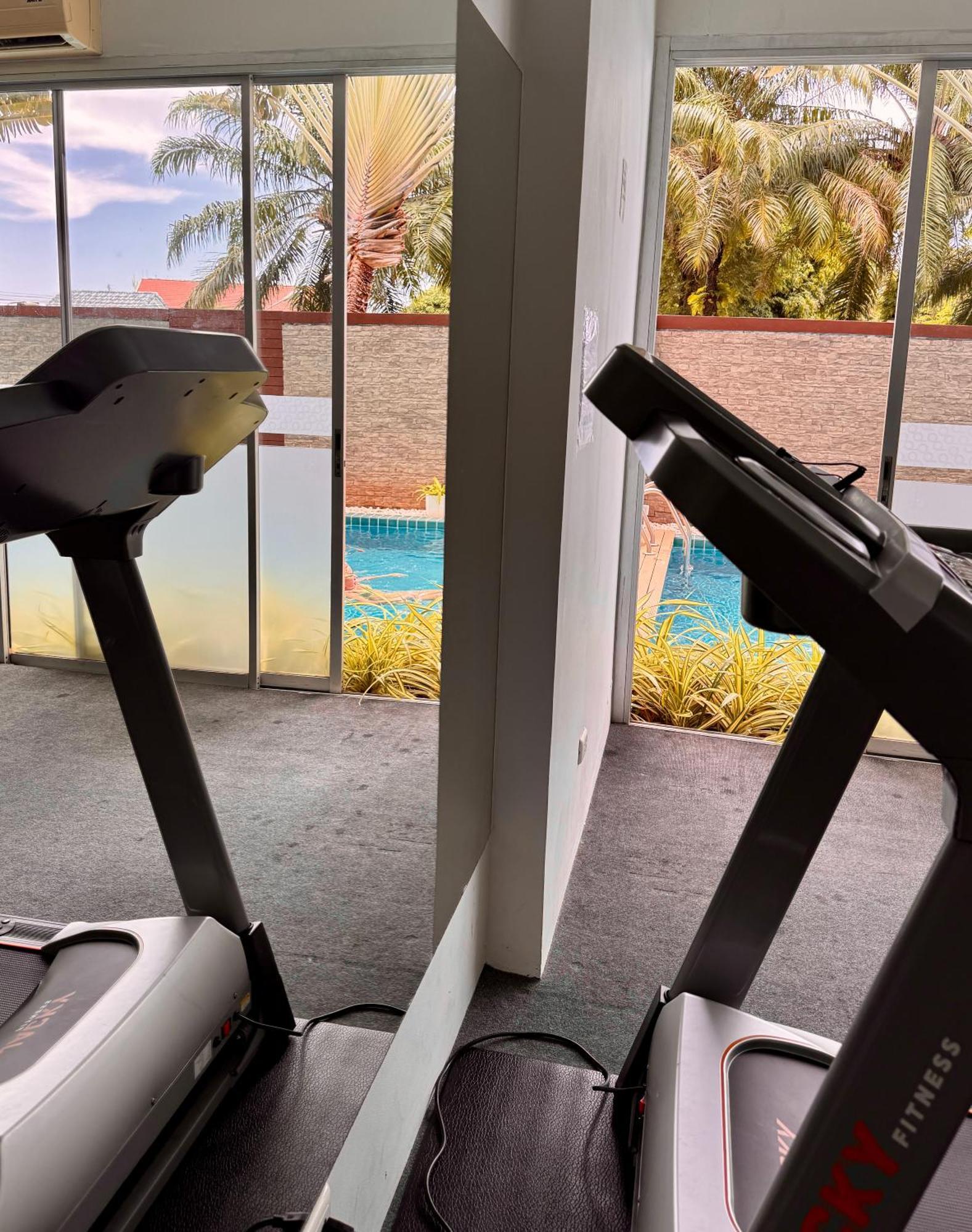 Sea View At Chic Condo, Apartment Karon