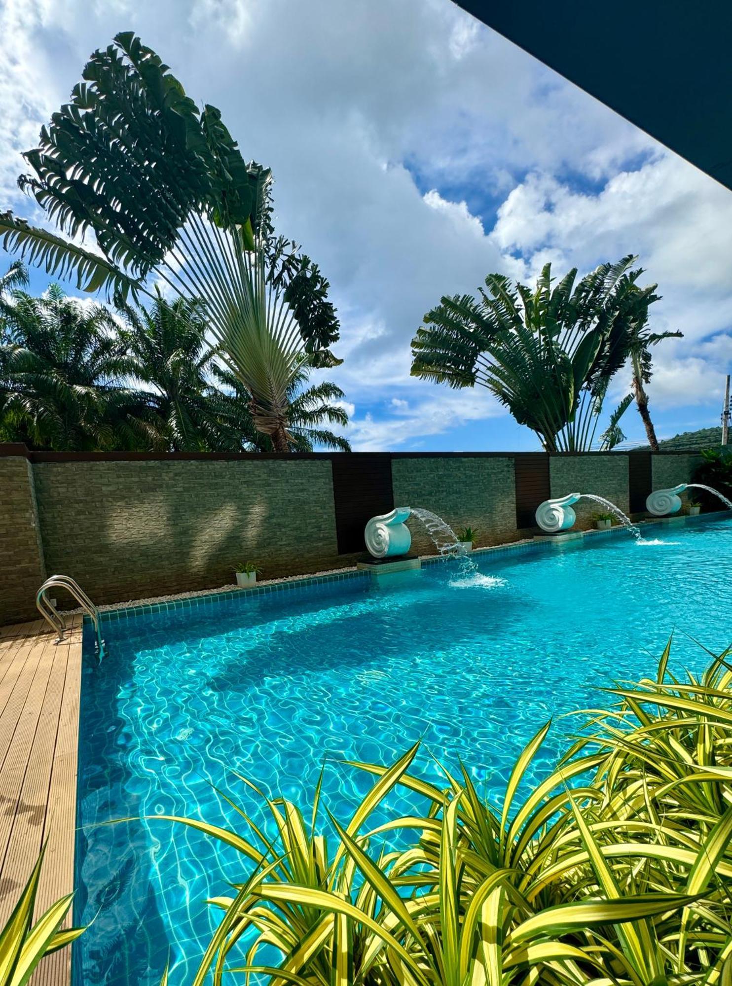 Sea View At Chic Condo, *