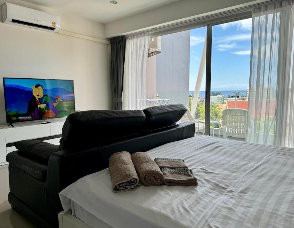 Sea View At Chic Condo, Apartment