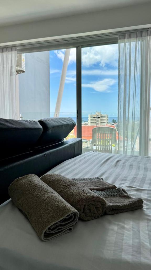 Apartment Sea View At Chic Condo,