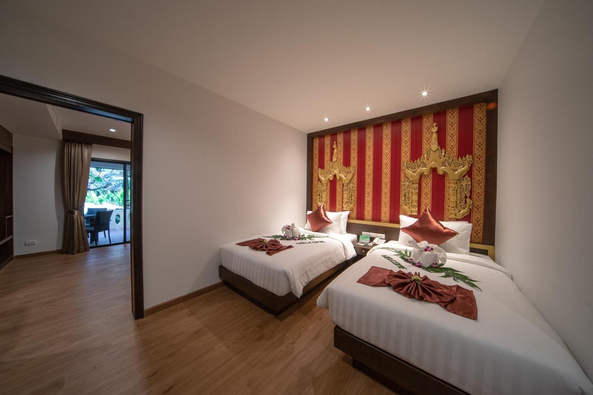 Resort Palm - Sha