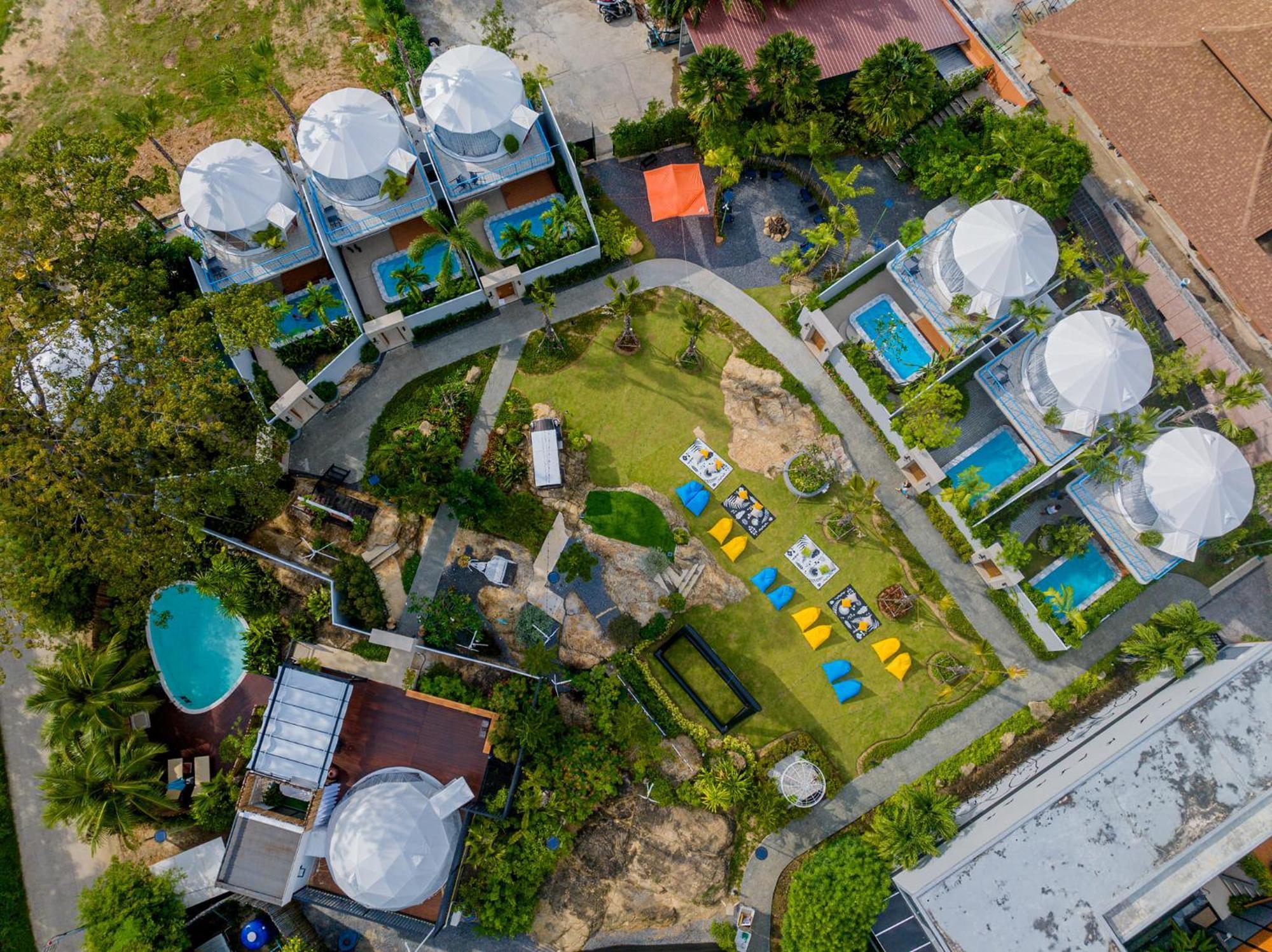 Hotel Le And Rawai