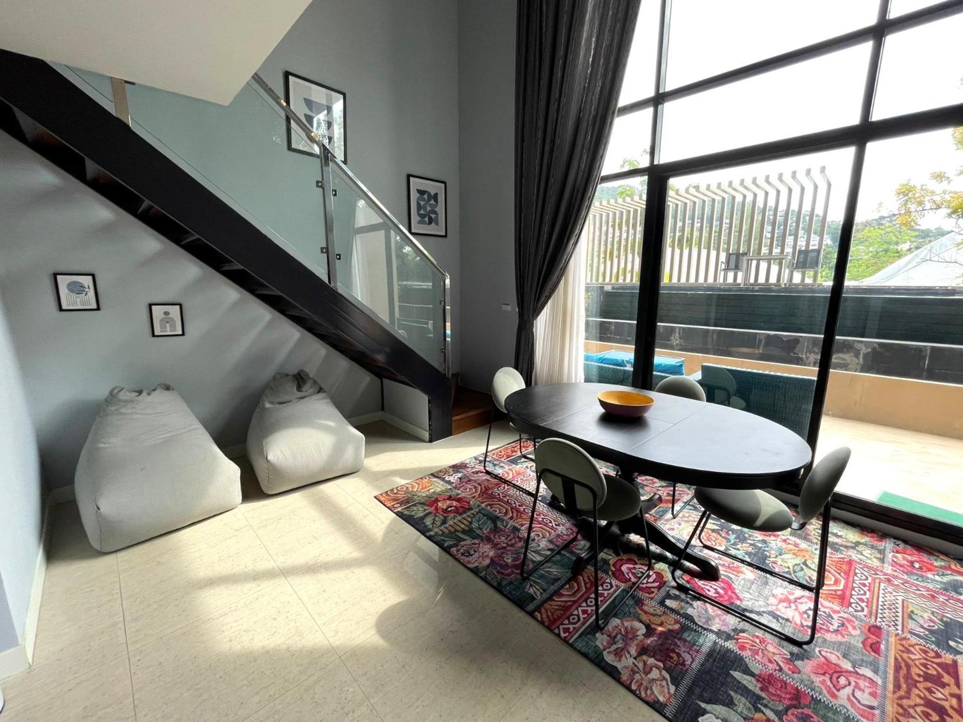 Apartment At Aristo By Lofty