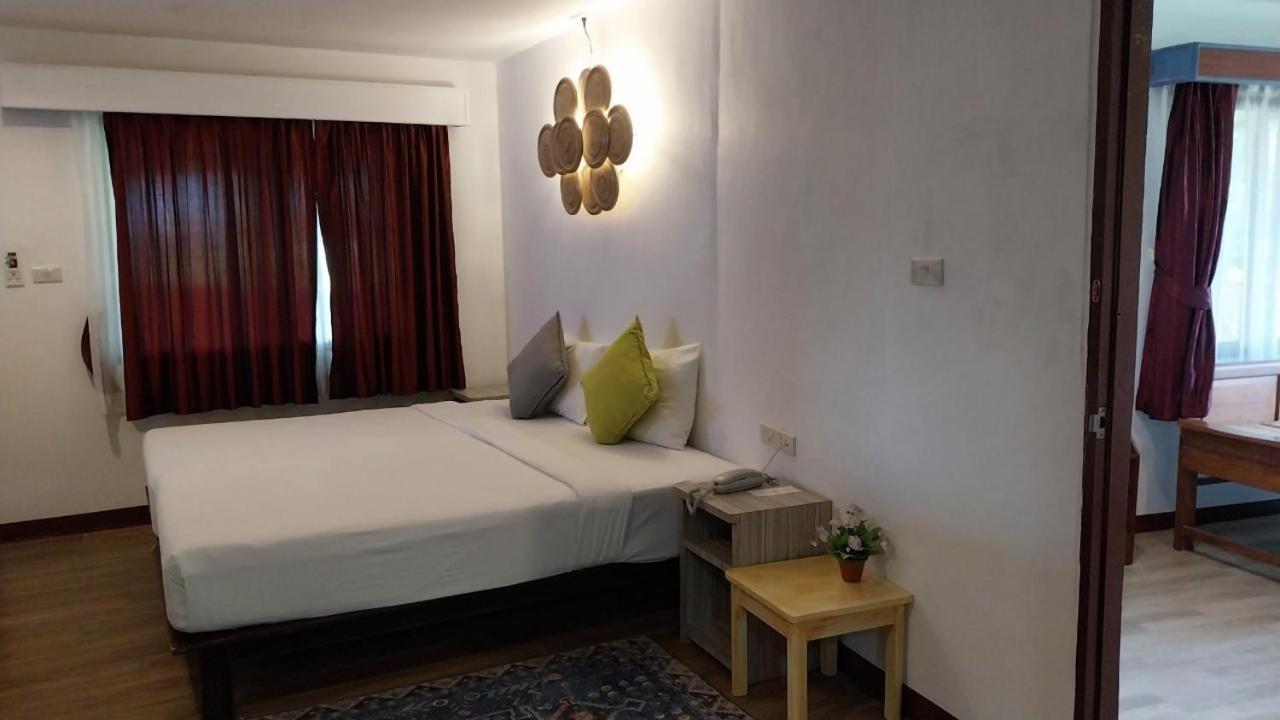 Resort Aochalong & - Sha Phuket
