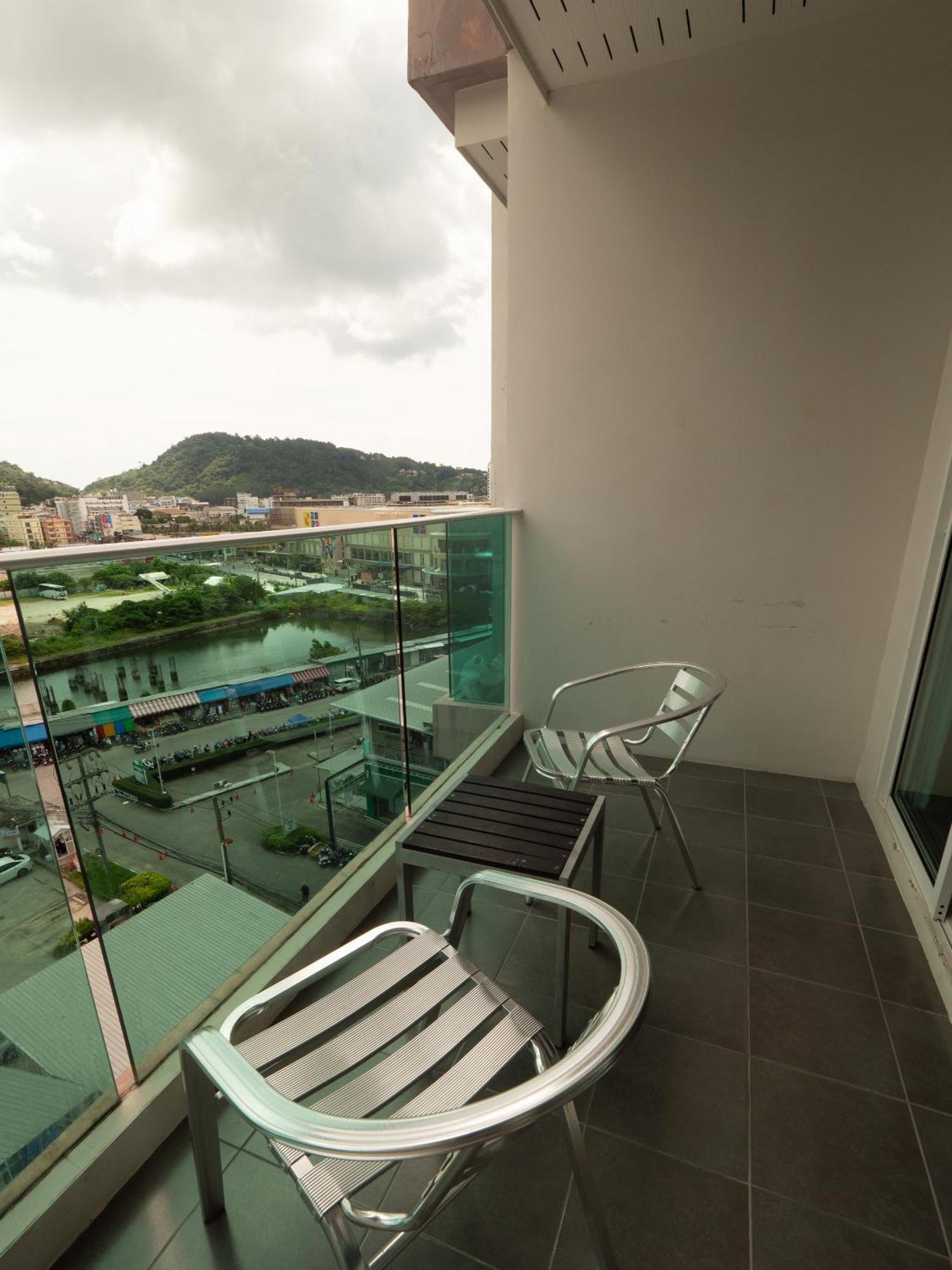 Hotel Neon 4*