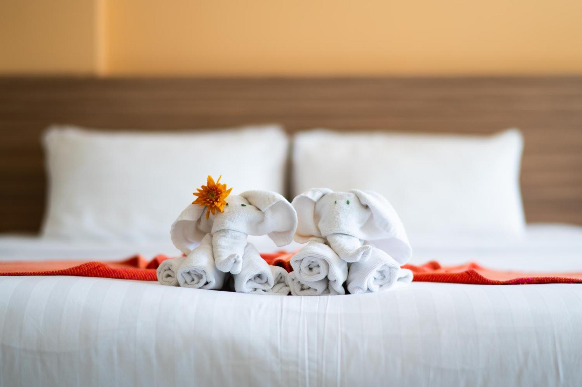 Hotel The Lantern - Sha Extra Patong